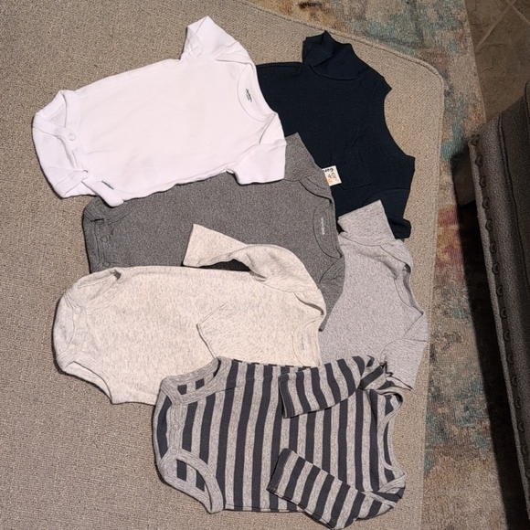 simple joy by carters Other - Set Of 5 Oneies Boy & 1 Navy Pocket T-shirt